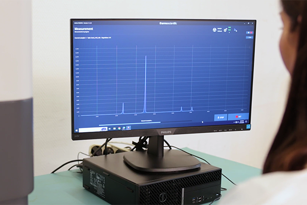 X-Ray Diffractometer