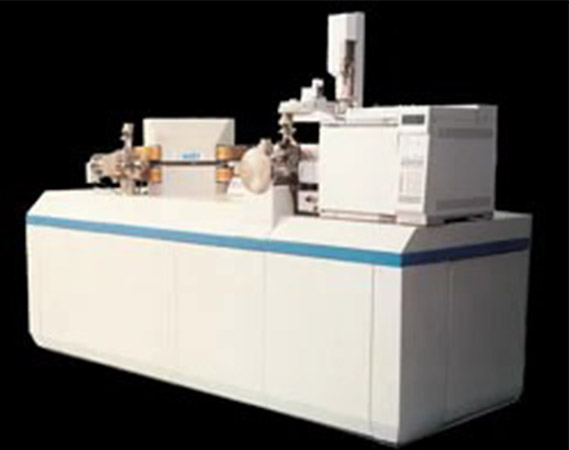 double focusing magnetic sector Mass Spectrometer